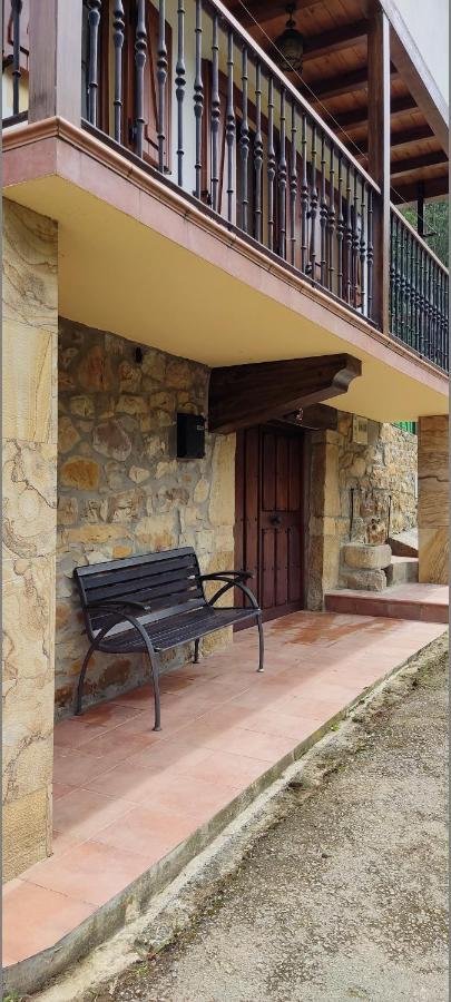 Villamerceditas Rasines Exteriér fotografie